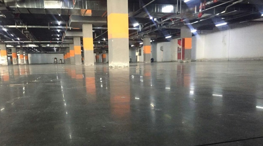 兰州市凯地华丽世家地下车库 15000平米 金刚砂+密封固化剂地坪